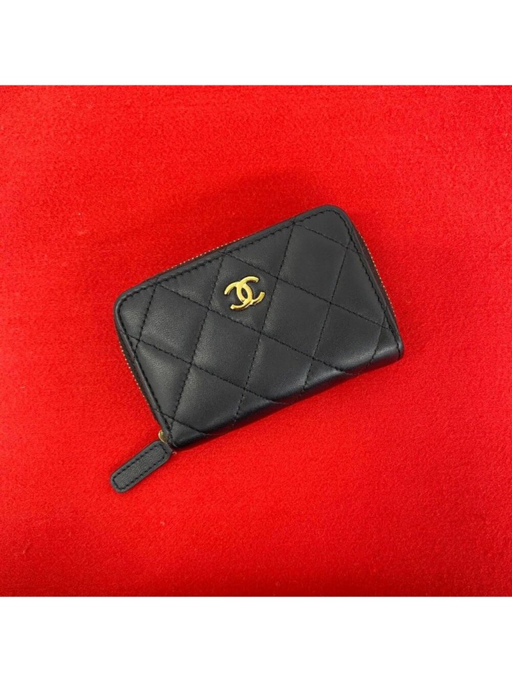 Chanel Quilted CC Logo Lambskin Leather Round Zip Coin Purse Black